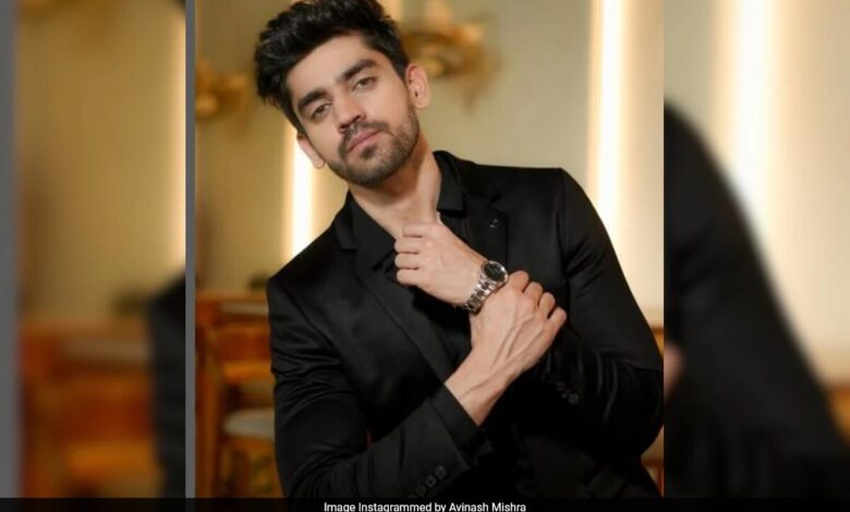 Bigg Boss 18: Salman Khan Schools Avinash Mishra For Calling Chahat Pandey "Gawaar"