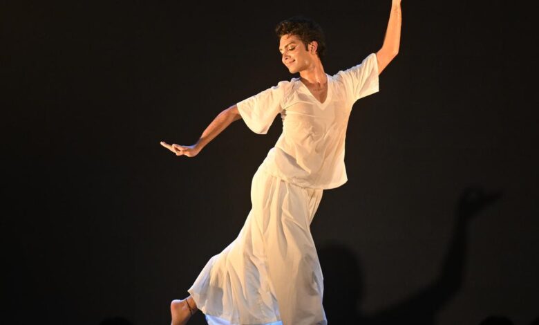 Dancers Nilava Sen and Prachi Saathi’s out-of-the-box chorographies