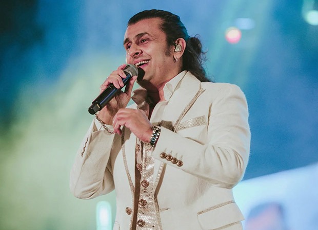 EXCLUSIVE: Sonu Nigam speaks on calling out politicians on social media for leaving events midway; says, “Politicians were there as hosts, not as guests” : Bollywood News - Bollywood Hungama