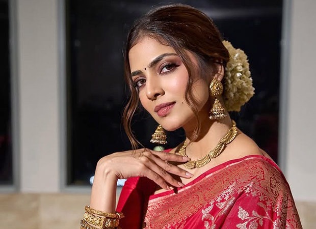 From Kanjivaram to sheer elegance: Malavika Mohanan is the ultimate saree muse for every occasion : Bollywood News - Bollywood Hungama