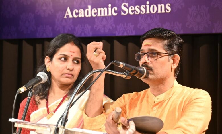 How certain ragas in Kathakali evoke specific emotions and serve dramatic purposes