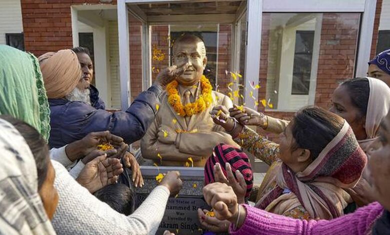 Mohammed Rafi fans throng singer’s village in Amritsar on his birth centenary