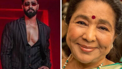 Vicky Kaushal reacts to Asha Bhosle performing on his iconic song ‘Tauba Tauba’ : Bollywood News - Bollywood Hungama