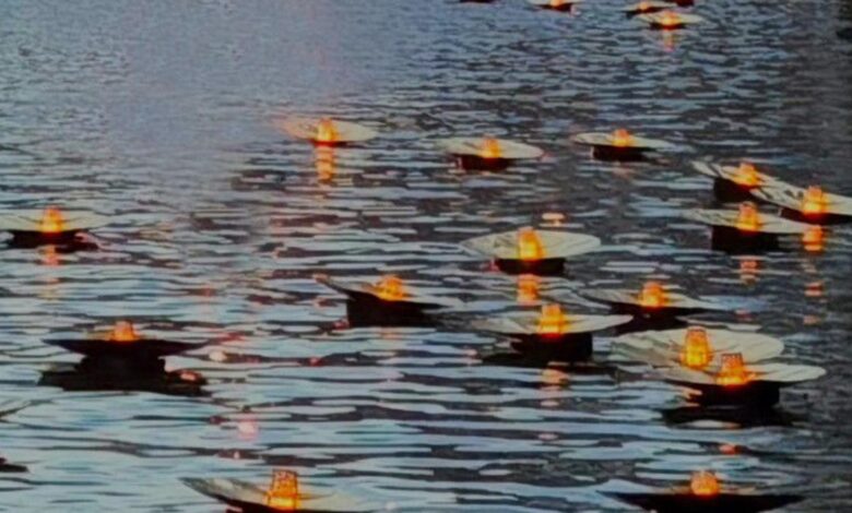 70 floating diyas in Amsterdam