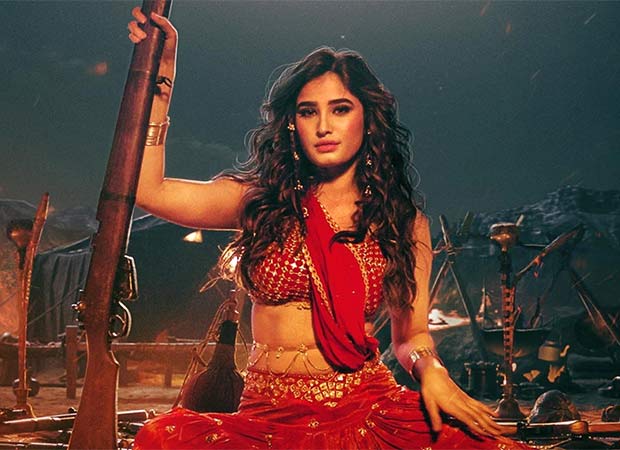 Azaad song ‘Uyi Amma’ out: Rasha Thadani impresses with her expressions and dance moves, watch : Bollywood News - Bollywood Hungama