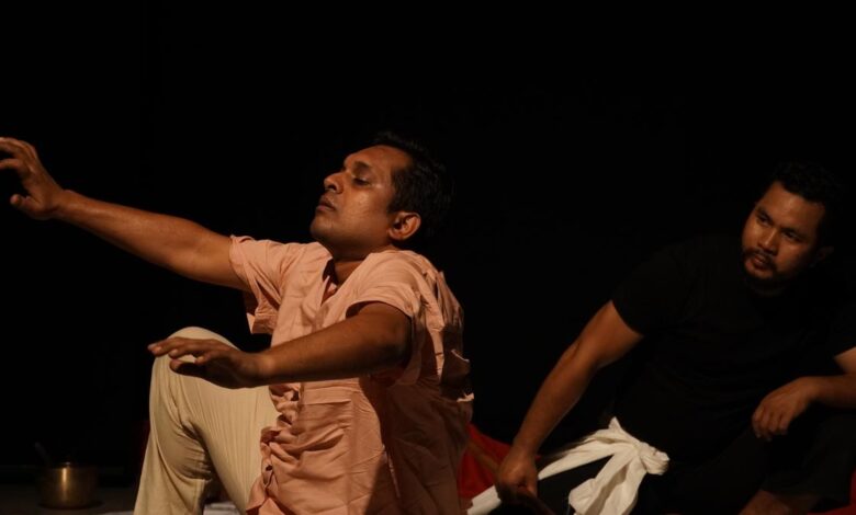Bengaluru Theatre | Vivek Vijayakumaran’s non-verbal play ‘It Is You’ explores identity