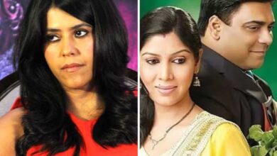 Ektaa R Kapoor drops cryptic post calling out ‘unprofessional actors’ after Ram Kapoor comments on controversial kissing scene in Bade Achhe Lagte Hain : Bollywood News - Bollywood Hungama