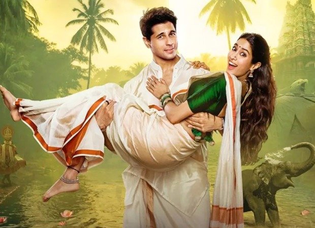 LEAKED BTS video from Param Sundari set features Janhvi Kapoor and Sidharth Malhotra shooting at Kerala waterfalls, watch : Bollywood News - Bollywood Hungama