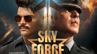 SkyForce motion poster out featuring Akshay Kumar and debutant Veer Pahariya; trailer to release on January 5 : Bollywood News - Bollywood Hungama