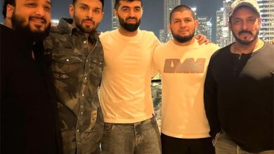 Salman Khan, MMA legend Khabib and Zeeshan Siddiqui’s viral picture takes over social media : Bollywood News - Bollywood Hungama