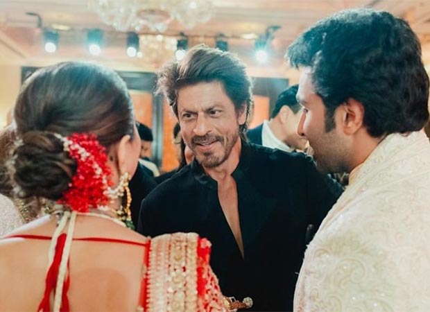 Shah Rukh Khan shares warm moments with Aadar Jain and Alekha Advani at their wedding; UNSEEN pictures surface : Bollywood News - Bollywood Hungama