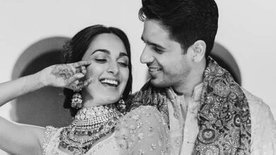 Sidharth Malhotra and Kiara Advani celebrates 2nd wedding anniversary with romantic and playful posts; watch 2 : Bollywood News - Bollywood Hungama