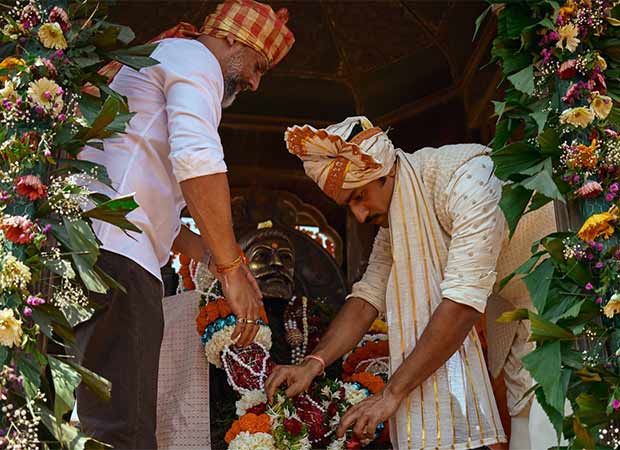 Vicky Kaushal visits Raigad fort on Chhatrapati Shivaji Jayanti amid Chhaava success: “There couldn’t have been a better time to come and take blessings” : Bollywood News - Bollywood Hungama