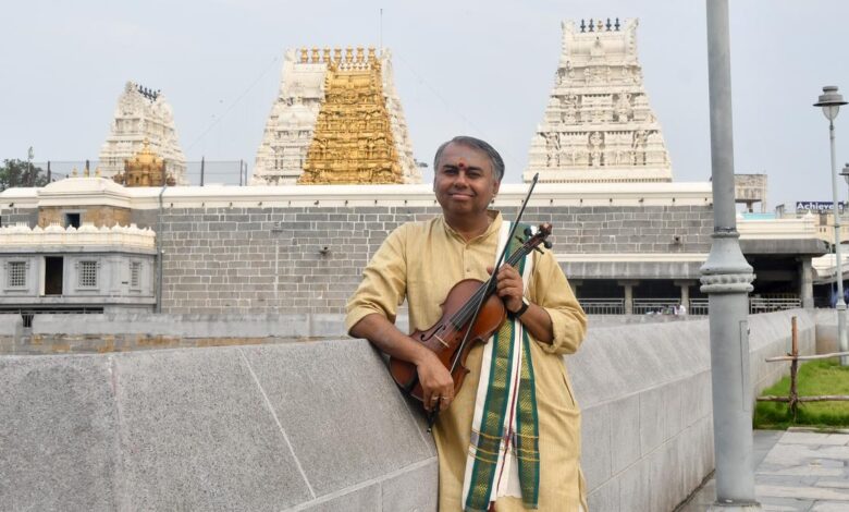 R.K. Shriramkumar, an authority on Dikshitar’s composition, gets Sangita Kalanidhi award 