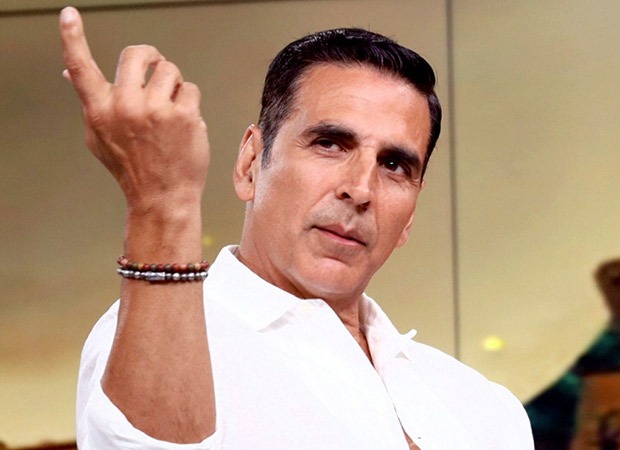 Akshay Kumar says, “If the music’s right and the energy’s high, he might revive his 90s pelvic thrust – for nostalgia!” 90 : Bollywood News - Bollywood Hungama