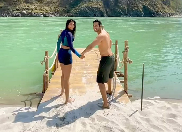 Hai Jaawani Toh Ishq Hona Hai: Varun Dhawan and Pooja Hegde wrap up Rishikesh schedule with a thrilling river plunge : Bollywood News - Bollywood Hungama