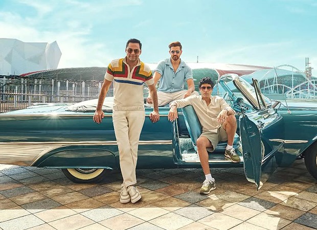 Hrithik Roshan, Farhan Akhtar and Abhay Deol reunite for exciting new project: “We finally said YAS” : Bollywood News - Bollywood Hungama