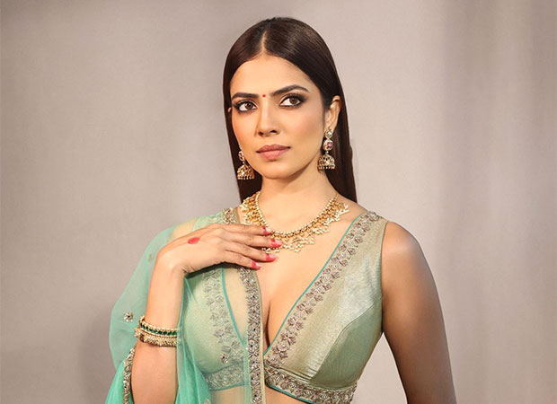 Malavika Mohanan’s vibrant wardrobe channels the spirit of Holi! : Bollywood News - Bollywood Hungama