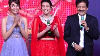 Pintu Ki Pappi music success party: Udit Narayan jokes about his kiss video; Sunil Pal quips, “The sequel to this film can be called Udit Ki Pappi” : Bollywood News - Bollywood Hungama