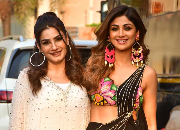 Shilpa Shetty and Raveena Tandon share fun banter and pose on Indian Idol set, watch : Bollywood News - Bollywood Hungama