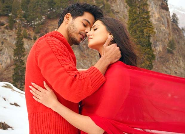 Tara Sutaria shares beautiful BTS moments with Ishaan Khatter from the ‘Pyaar Aata Hai’ shoot; see pics : Bollywood News - Bollywood Hungama