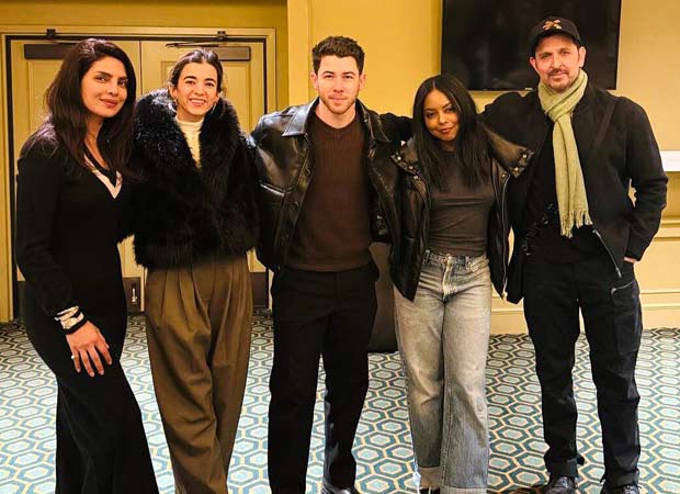 Hrithik Roshan and Saba Azad have a memorable Broadway Night with Nick Jonas and Priyanka Chopra; watch : Bollywood News - Bollywood Hungama