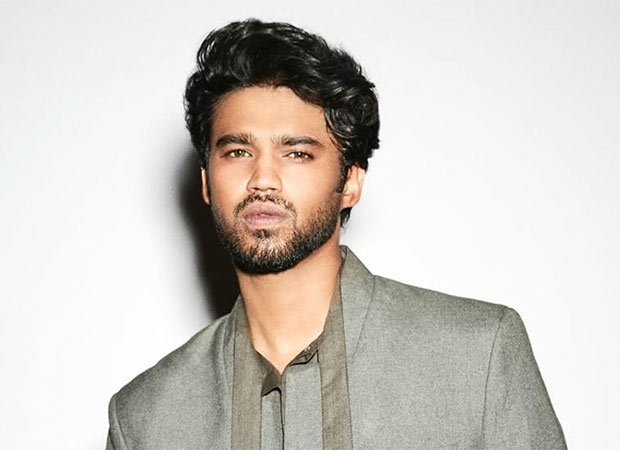 Babil Khan’s family and team respond to viral video, they say he was ‘acknowledging’ his peers : Bollywood News - Bollywood Hungama