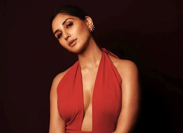 Nikita Dutta and her mother test positive for COVID: “Stay safe everyone” : Bollywood News - Bollywood Hungama