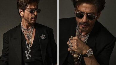 Shah Rukh Khan becomes first Indian male actor to walk the MET Gala red carpet; introduces himself to foreign media : Bollywood News - Bollywood Hungama