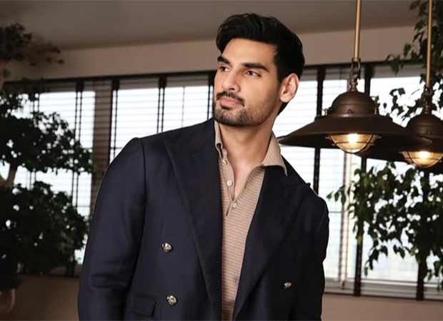 Border 2 shooting update: Ahan Shetty kicks off shoot for sequel of Suniel Shetty starrer in Pune on Father’s Day 2025 : Bollywood News - Bollywood Hungama
