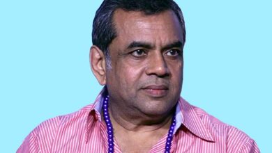 Hera Pheri fans request Paresh Rawal to rethink his decision of quitting the film; actor responds amid legal drama : Bollywood News - Bollywood Hungama