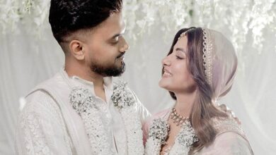 Hina Khan ties the knot with longtime beau Rocky Jaiswal in an intimate ceremony; watch : Bollywood News - Bollywood Hungama