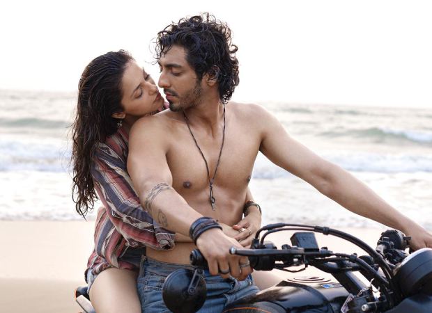 Saiyaara Box Office Estimate Day 1 : Mohit Suri directorial opens to a BLOCKBUSTER response; collects Rs. 21 crores :Bollywood Box Office - Bollywood Hungama