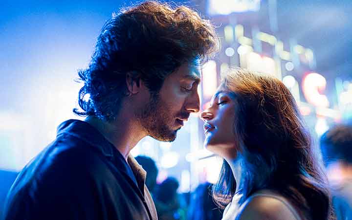 Saiyaara Movie Review: SAIYAARA is a captivating cinematic experience.