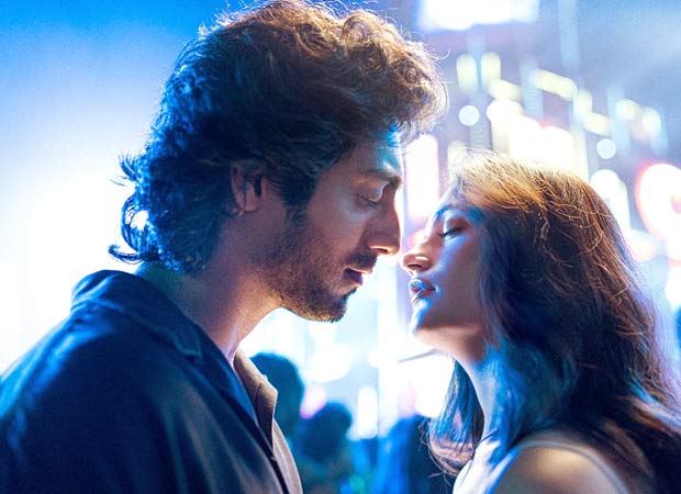 Saiyaara decimates the box office in the weekend; Mohit Suri film collects Rs. 80 crores in 3 days :Bollywood Box Office - Bollywood Hungama