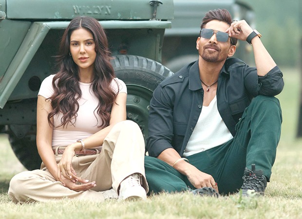 Ek Deewane Ki Deewaniyat Box Office: Holds well on Thursday, aims to score half century by Sunday :Bollywood Box Office - Bollywood Hungama